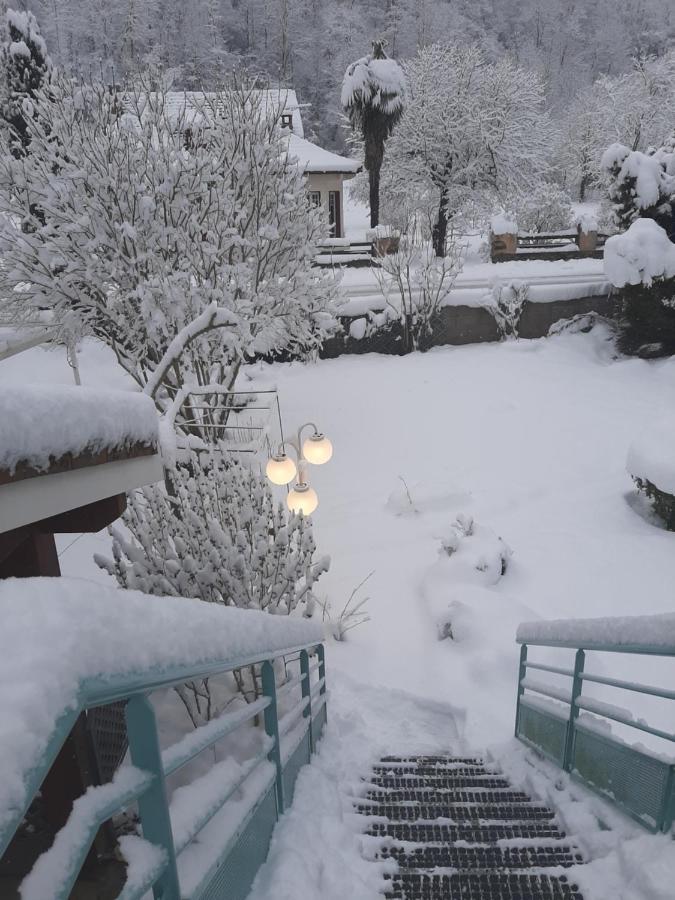 La Petite Auberge De Niaux エクステリア 写真